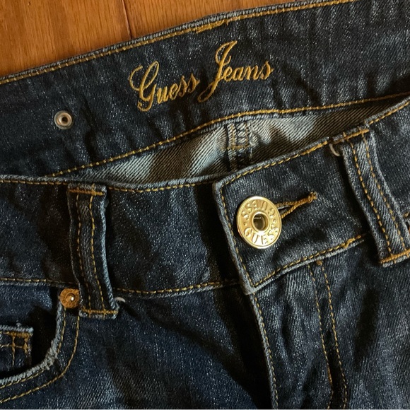 Guess Jeans Gorgeous Gold Threaded & Sequined Embroidered Zipper 🪰 Jeans! - Picture 5 of 10